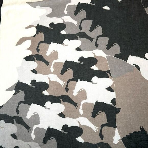 RANI ARABELLA Horse Racing Scarf Shawl Beige Taupe Cashmere Silk Wool ITALY 51” - Picture 10 of 15